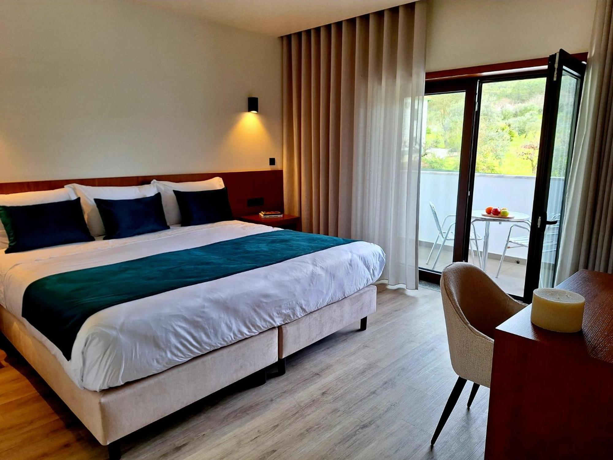 3M Hostel & Suites Alvaiázere Buitenkant foto